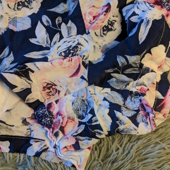 COTTON ON Floral Shorts - Picture 4 of 4